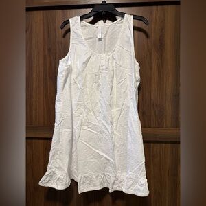 Cacique White Sleeveless Nightgown, Size 14/16